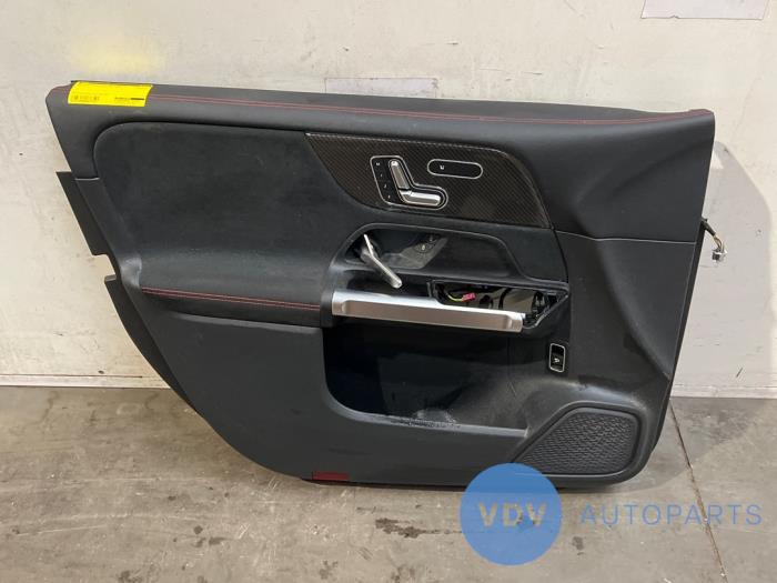 Revêtement portière 4portes avant gauche Mercedes GLB-Klasse