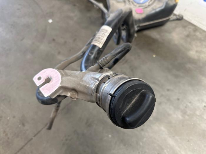 Réservoir de carburant Mercedes E-Klasse