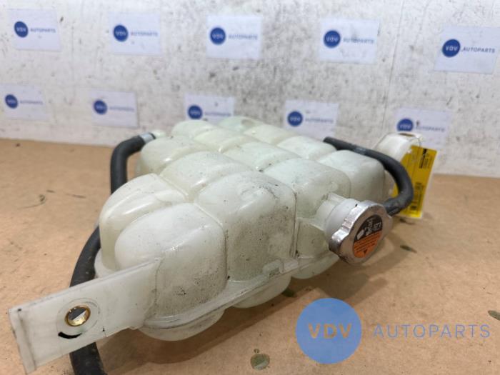 Expansion vessel Mercedes X-Klasse