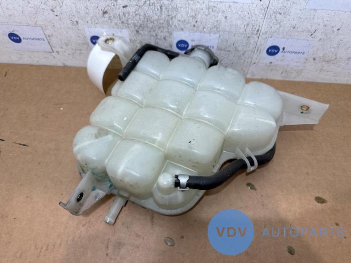 Expansion vessel Mercedes X-Klasse