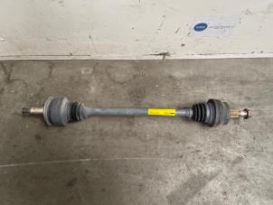 Gebruikte Steekas rechts-achter Mercedes E (W212) E-200 CDI 16V BlueEfficiency,BlueTEC Prijs € 108,90 Inclusief btw aangeboden door Autoparts Van De Velde