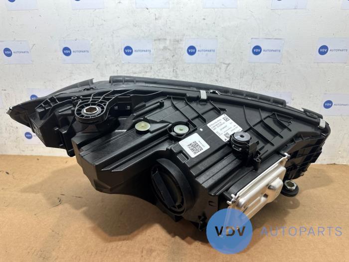 Phare gauche Mercedes C-Klasse