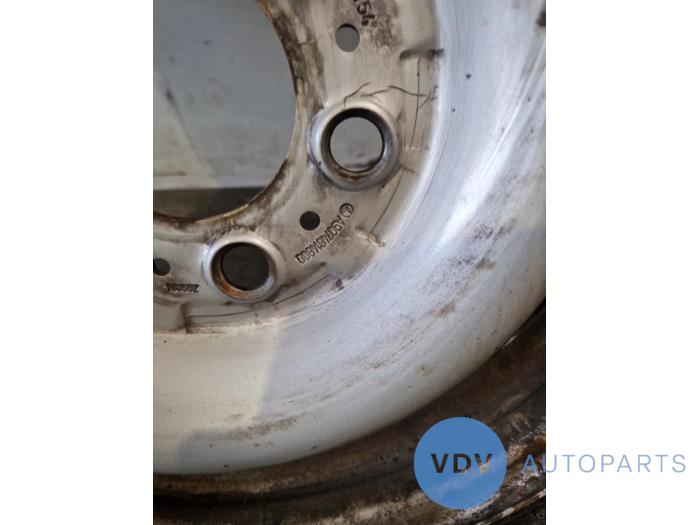 Llanta y neumático Mercedes Sprinter