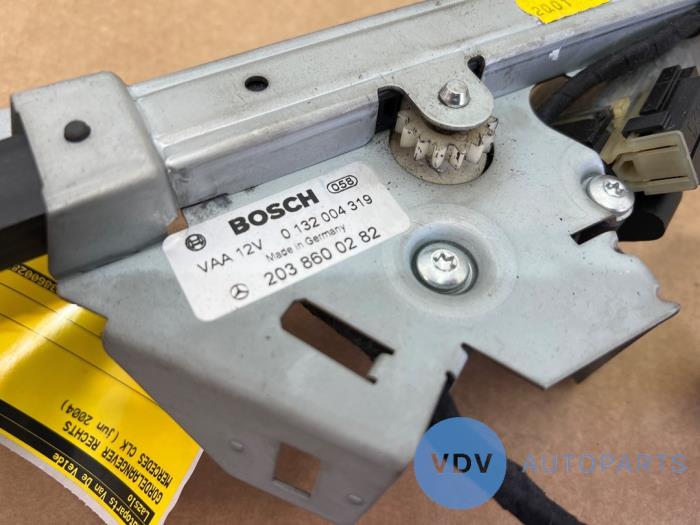 Gordelaangever rechts Mercedes CLK