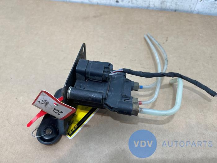 Niveauregelaar ventiel Mercedes E-Klasse