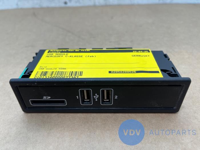 Módulo USB Mercedes C-Klasse