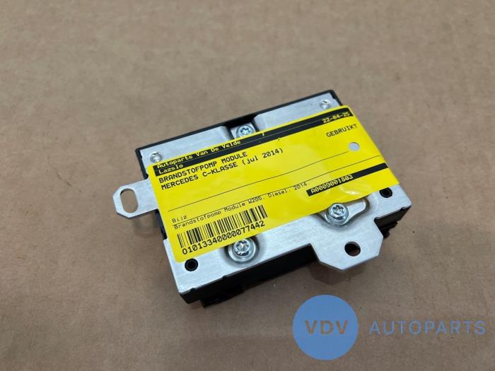 Module pompe carburant Mercedes C-Klasse