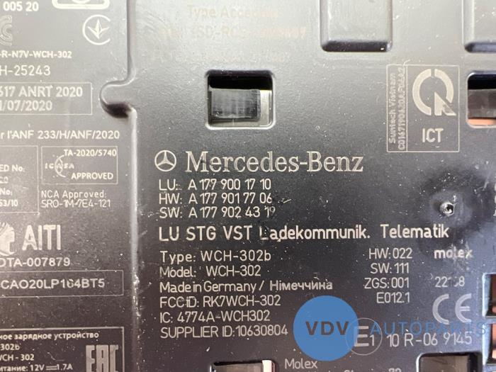 Wireless charger Mercedes GLB-Klasse