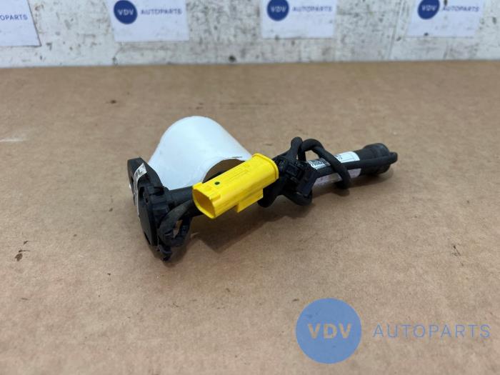 Pop up bonnet system Mercedes A-Klasse