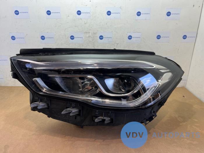 Headlight, left Mercedes GLA