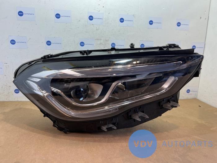 Reflektor prawy Mercedes GLA