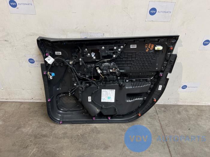 Türverkleidung 4-türig links vorne Mercedes GLA