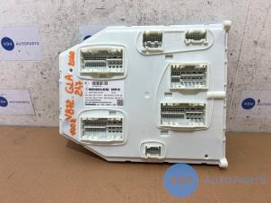 Gebruikte Comfort Module Mercedes GLA (H247) 1.3 200 Turbo 16V 4-Matic Prijs € 90,75 Inclusief btw aangeboden door Autoparts Van De Velde