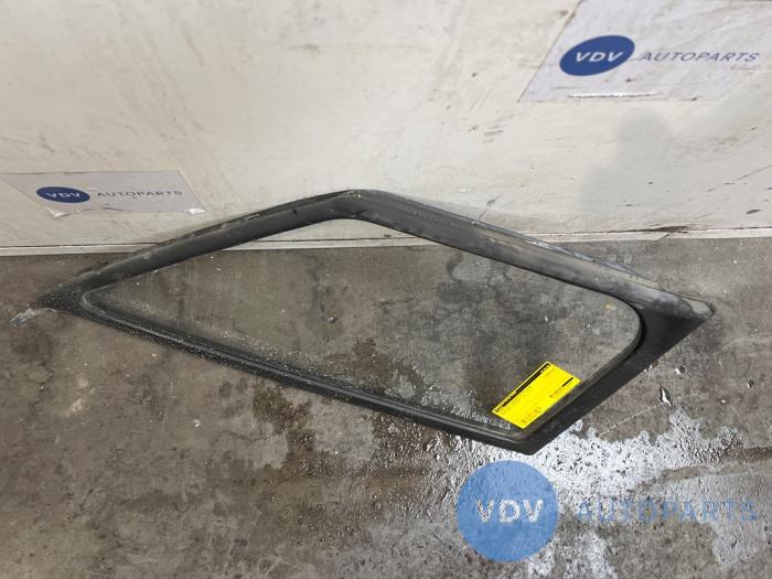 Zusätzliches Fenster 2-türig rechts vorne Mercedes Sprinter