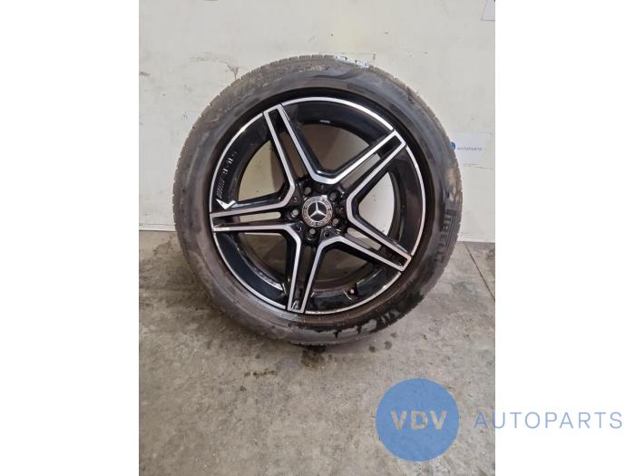 Wheel + tyre Mercedes GLB-Klasse