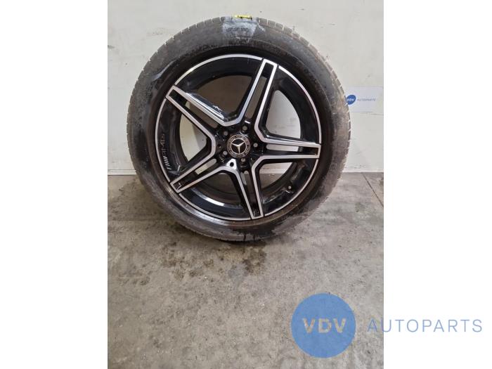 Wheel + tyre Mercedes GLB-Klasse