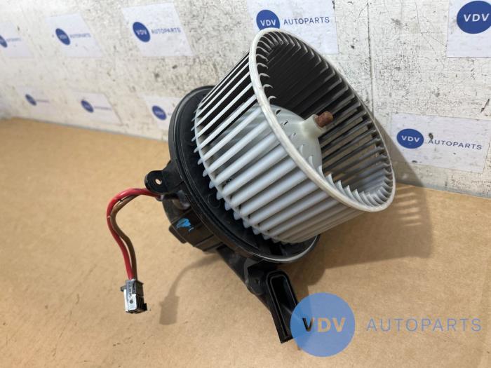 Silnik wentylatora nagrzewnicy Mercedes Vito