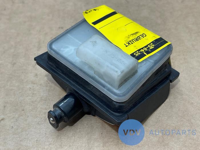 Scharnier tank klep Mercedes GLE