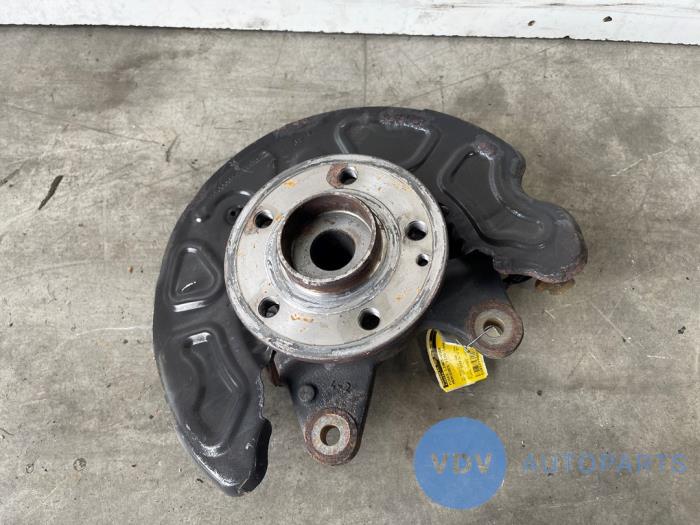 Knuckle, front left Mercedes Vito