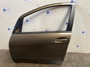 Gebruikte Deur 4Deurs links-voor Mercedes A (W169) 2.0 A-180 CDI 16V Prijs € 302,50 Inclusief btw aangeboden door Autoparts Van De Velde