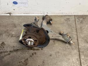 Gebruikte Fusee rechts-voor Mercedes A (W169) 2.0 A-180 CDI 16V Prijs € 48,40 Inclusief btw aangeboden door Autoparts Van De Velde