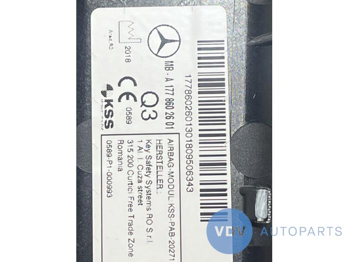 Airbag droite (tableau de bord) Mercedes A-Klasse