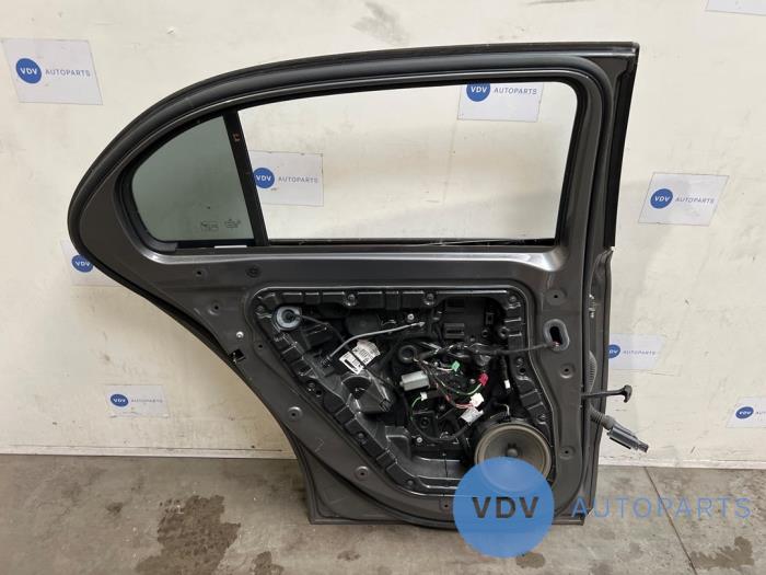 Tür 4-türig links hinten Mercedes A-Klasse