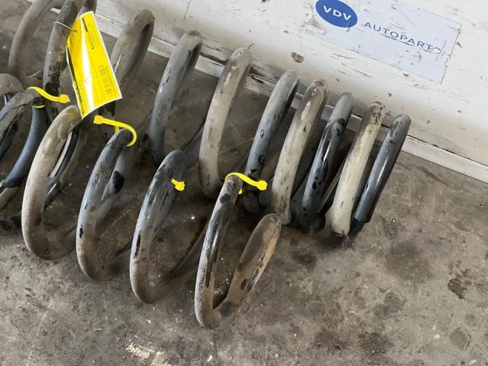 Ressort de flexion arrière Mercedes X-Klasse