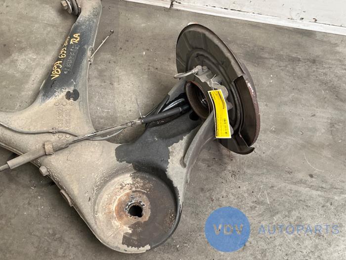 Achsschenkel rechts hinten Mercedes Vito