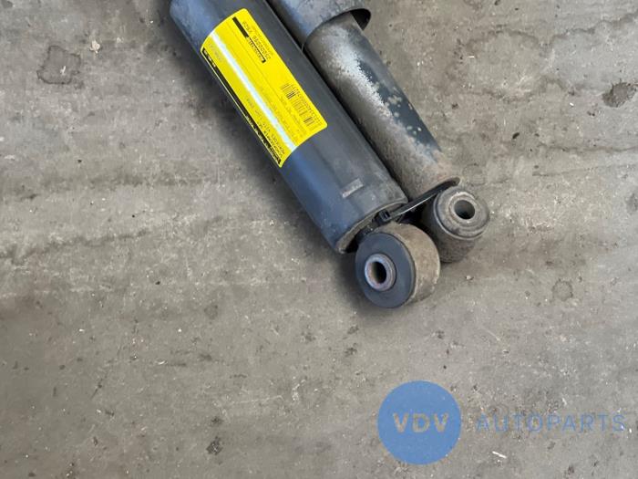 Stoßdämpferset Mercedes Vito