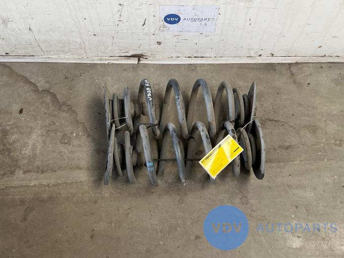 Sprezyna srubowa tyl Mercedes Vito