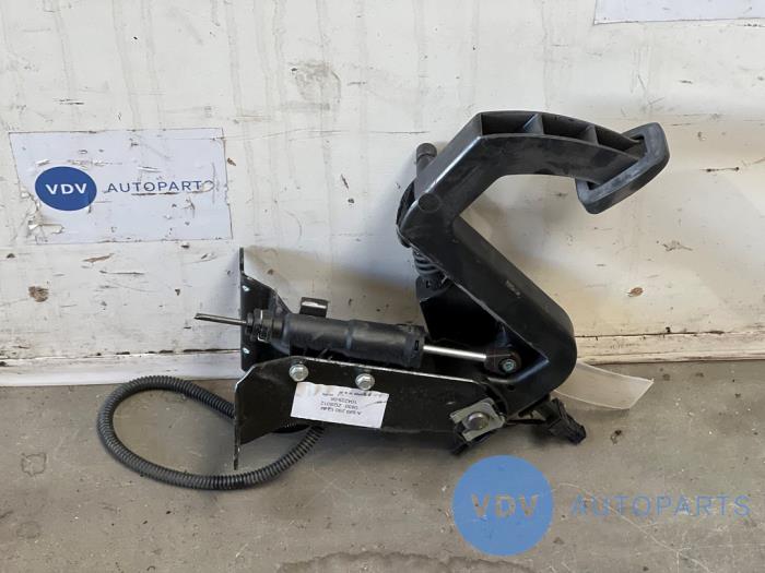 Pédale embrayage Mercedes Vito