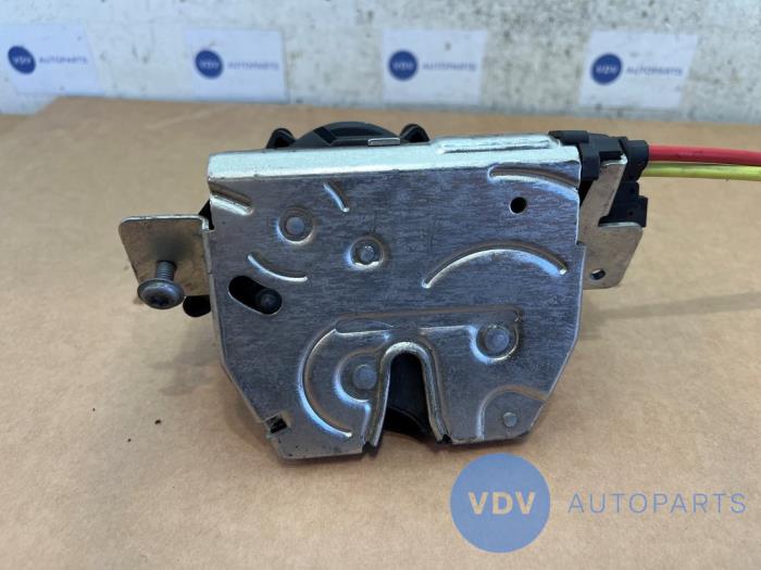 Mecanismo de cierre del portón trasero Mercedes E-Klasse