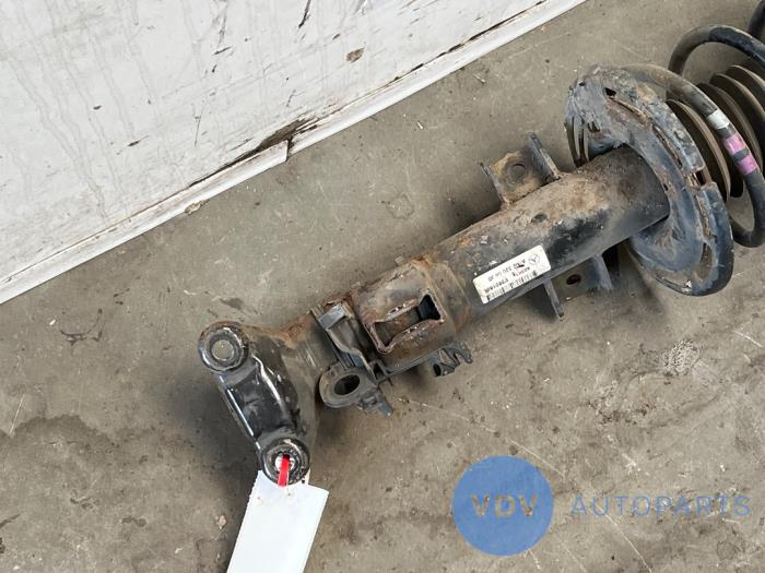 Stoßdämpfer links vorne Mercedes SLK