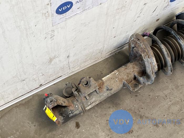 Stoßdämpfer links vorne Mercedes SLK