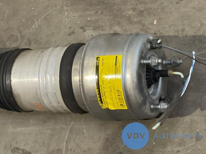 Stoßdämpfer rechts vorne Mercedes E-Klasse