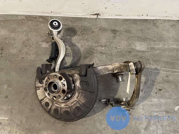 Knuckle, front right Mercedes E-Klasse