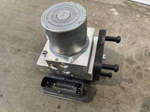 Gebruikte ABS Pomp Mercedes E Estate AMG (S213) 4.0 E-63 S AMG V8 Turbo 4-Matic+ Prijs € 332,75 Inclusief btw aangeboden door Autoparts Van De Velde