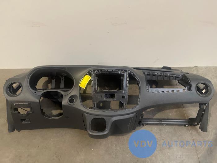 Salpicadero Mercedes Vito