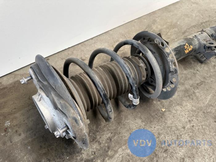 Fronts shock absorber, left Mercedes CLS-Klasse