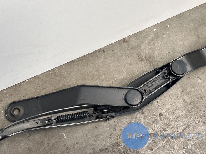 Scheibenwischerarm vorne Mercedes CLS-Klasse