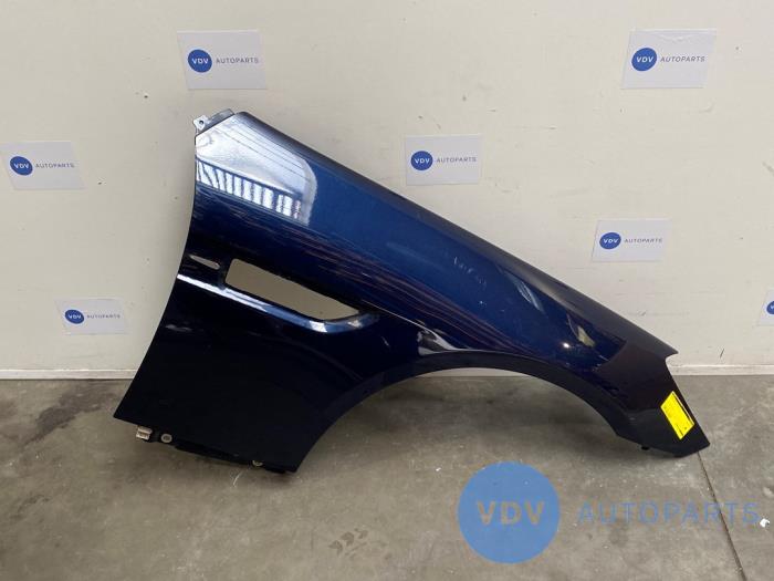 Front wing, right Mercedes SLK