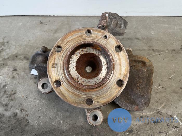 Knuckle, front right Mercedes Sprinter