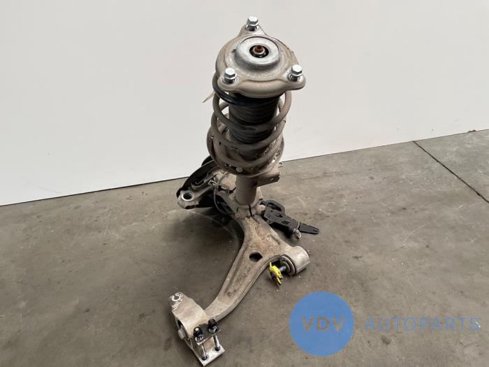 Knuckle, front left Mercedes CLA