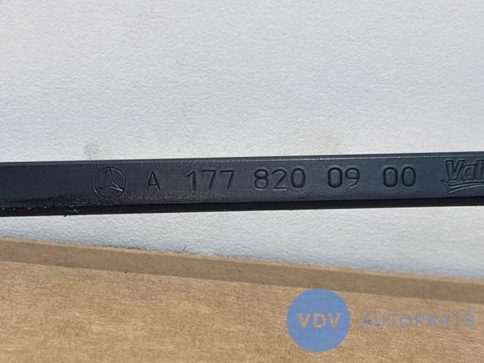 Scheibenwischerarm vorne Mercedes CLA