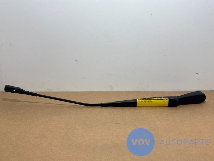 Scheibenwischerarm vorne Mercedes CLA