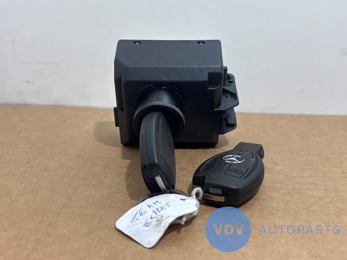 Ignition lock + computer Mercedes Vito