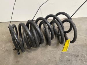 Gebruikte Veerschroef achter Mercedes G AMG (463) 4.0 G 63 AMG V8 32V Prijs € 151,25 Inclusief btw aangeboden door Autoparts Van De Velde