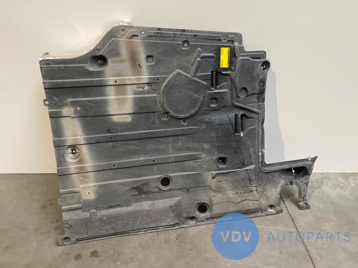 Beschermplaat bodem Mercedes Vito