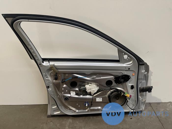 Door 4-door, front left Mercedes E-Klasse